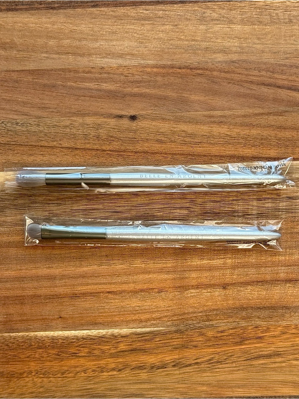belle en argent eyeshadow brush duo